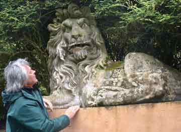 Philip with Portmeirion lion